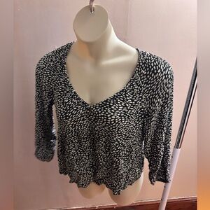 Old navy blouse. Gently used.